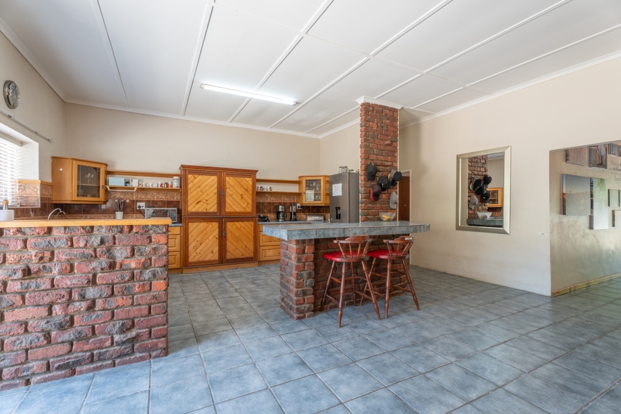 5 Bedroom Property for Sale in Porterville Western Cape